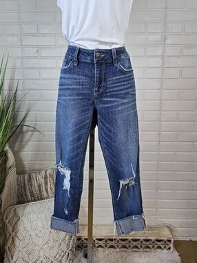 Daytrip Mid Rise Distressed Rolled Cuff Denim Capris Size 29R Medium Wash